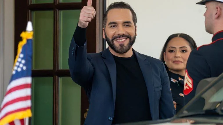 El Salvador Defies IMF Waiver Terms to Stack More Bitcoin Daily