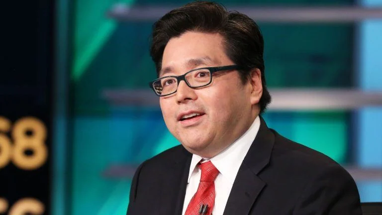 Tom Lee Sees Bullish 12 Months as Wall Street Embraces Crypto
