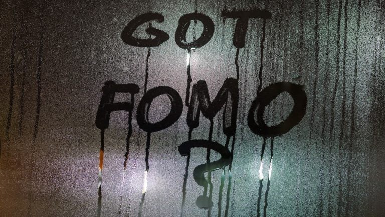 Fomo Takes Crypto by Storm, Grayscale Predicts Rotation From Stocks, and More – Weekly Recap
