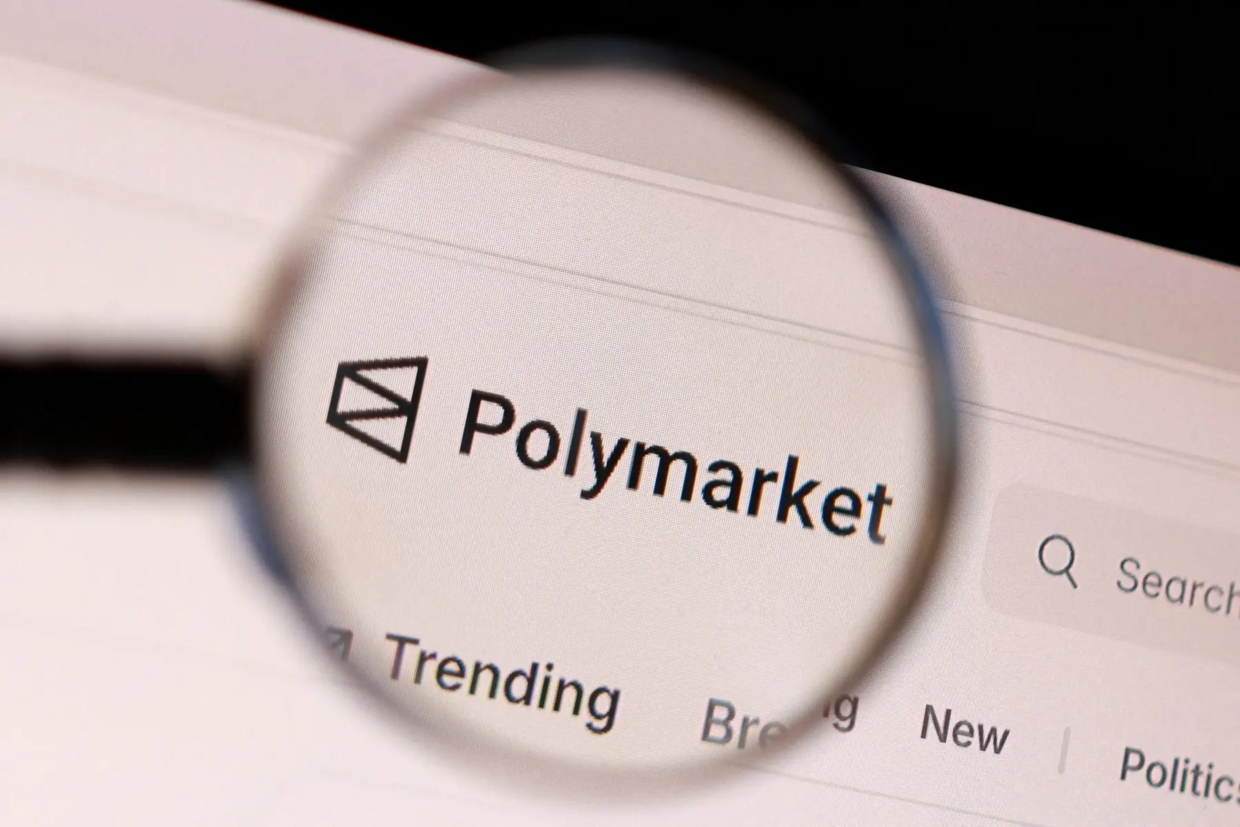 Polymarket Bitcoin and Rate Hike Odds Shift as CME Says No Change