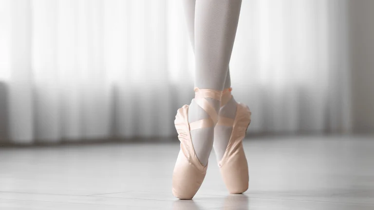 She Trained to Be a Ballerina in Brazil. At 30, She’s the World’s Youngest Self-Made Female Billionaire