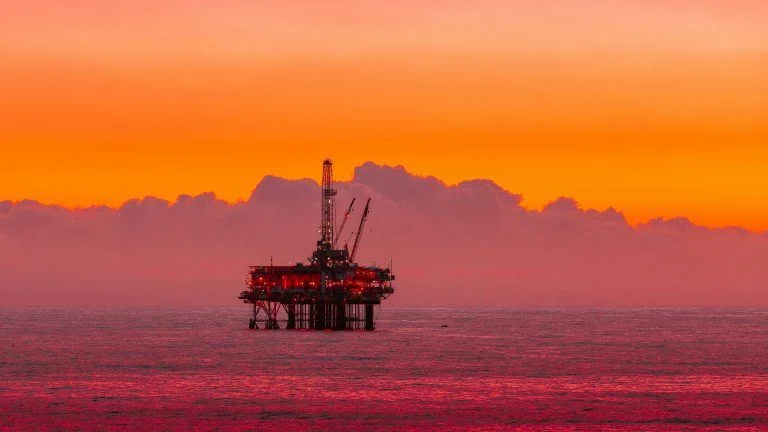 Does Oil Move Bitcoin Price? No and Yes