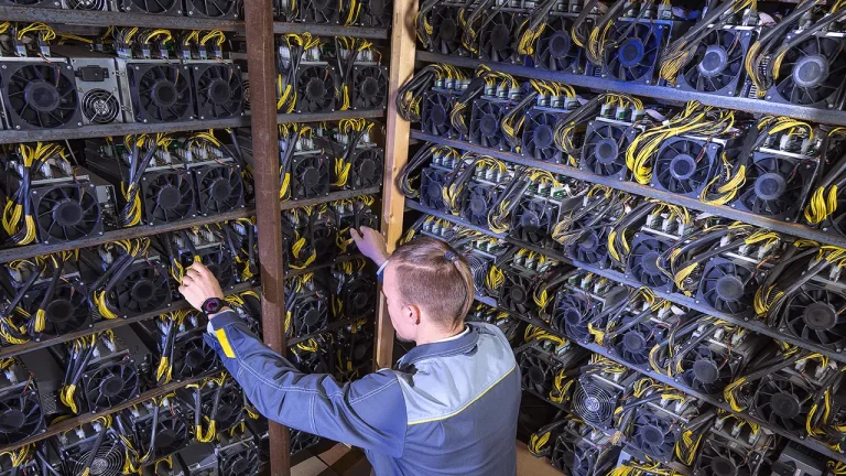 EU Carbon Taxes Push Bitcoin Mining to Russia, Study Claims