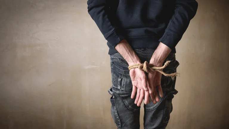 Four Armed Men Tie up Family in French Crypto Home Invasion