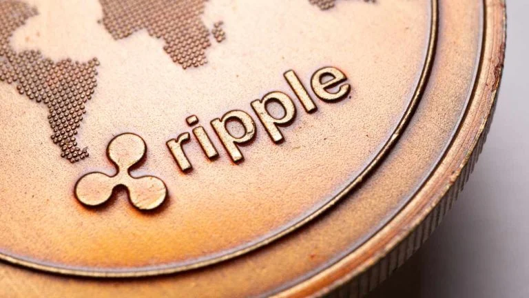 Ripple’s Legal Chief Chases Democratic Votes to Save the CLARITY Act